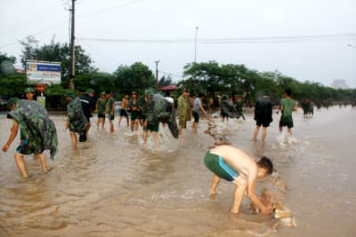 Vùng tâm bão Rumbia có sức gió mạnh cấp 8