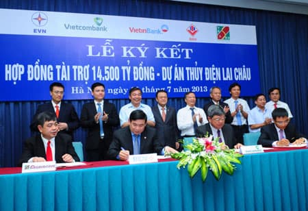 Ký kết hợp đồng vay vốn tín dụng trị giá 14.500 tỷ đồng