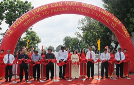TP Hồ Chí Minh: Khánh thành, thông xe hai cầu vượt bằng thép