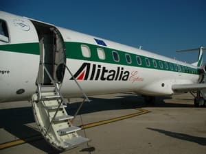 Italia: Máy bay chở khách bị trượt khỏi đường băng