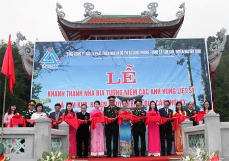 Khánh thành nhà bia tưởng niệm các anh hùng liệt sĩ xã Tam Kim