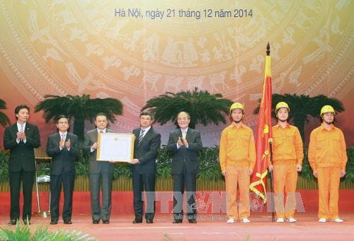 99,59% số xã và 98,22% số hộ dân nông thôn có điện lưới