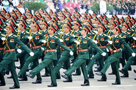 Phát huy truyền thống Quân đội anh hùng của Dân tộc anh hùng