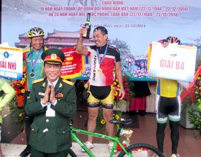 250 VĐV tham gia Giải đua xe đạp địa hình