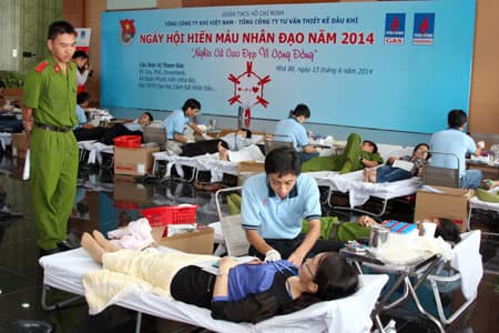 “Nghĩa cử cao đẹp vì cộng đồng” 2014 ở PV Gas