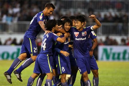 HAGL thắng đậm, Công Phượng tỏa sáng