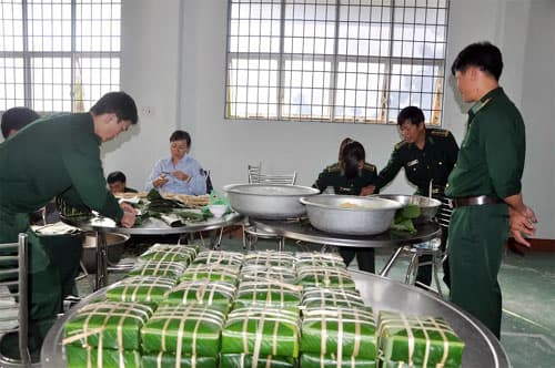 Chương trình “Bánh chưng xanh vì người nghèo”