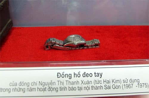Kỷ vật của nữ tổ trưởng điệp báo mang bí số T2