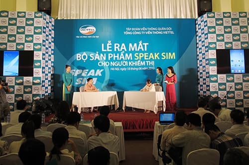 Viettel ra mắt bộ sản phẩm di động đầu tiên cho người khiếm thị