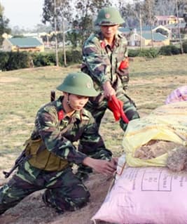 Chuyện ở bãi tập Trung đoàn 335