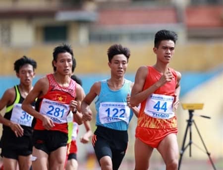 Khởi tranh Giải vô địch điền kinh trẻ toàn quốc 2015