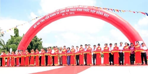 Thông xe cầu Mỹ Lợi nối liền hai tỉnh Long An và Tiền Giang