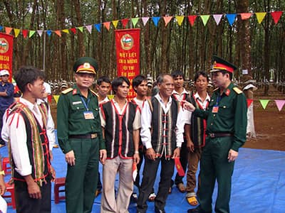 "Thợ thu hoạch mủ cao su giỏi" của Binh đoàn 15