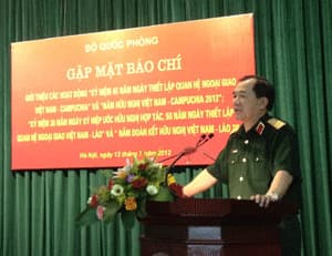 Bộ Quốc phòng tổ chức nhiều hoạt động có ý nghĩa kỷ niệm quan hệ Việt Nam-Lào, Việt Nam-Campuchia