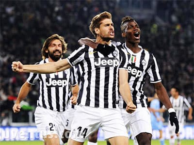 Roma sảy chân, Juventus “phả hơi nóng” vào ngôi đầu