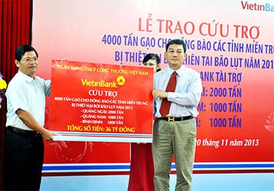 VietinBank ủng hộ đồng bào miền Trung 4.000 tấn gạo