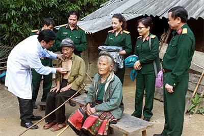 Nghĩa tình y đức