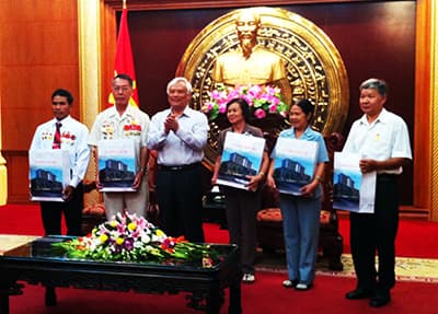 Phó Chủ tịch Quốc hội Uông Chu Lưu gặp mặt Đoàn đại biểu người có công với cách mạng tỉnh Kom Tum