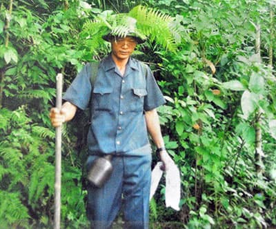 Chuyện về người cựu chiến binh tìm mộ liệt sĩ
