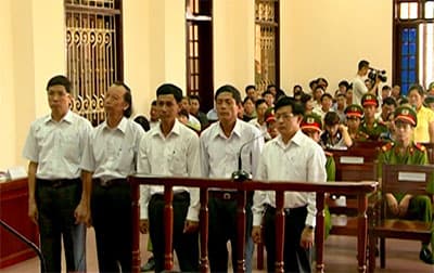 Giảm án cho một bị cáo, bác nhiều kháng cáo