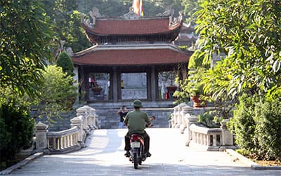 Điều không đẹp ở Côn Sơn