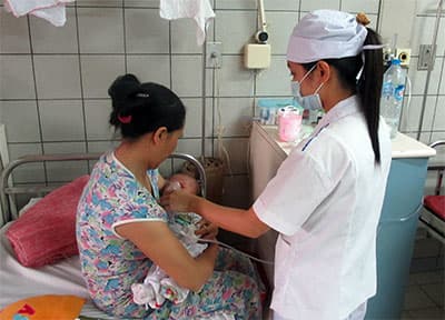 Tự ý xông mũi, họng có thể nguy hiểm đến tính mạng