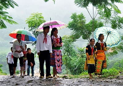 Buổi học dưới chân núi Pha Khâm