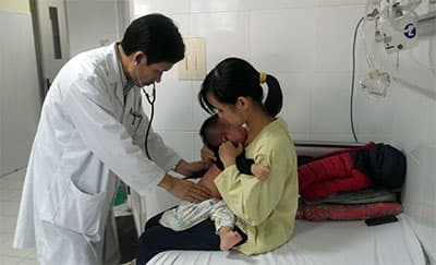 Trẻ bị lên sởi: Thận trọng với những biến chứng nguy hiểm