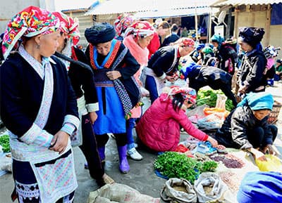 Chợ Tết Y Tý