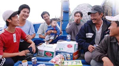 Ăn Tết trên biển