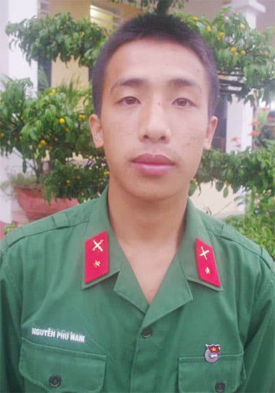 Hành động đẹp của Binh nhì Nguyễn Phú Nam