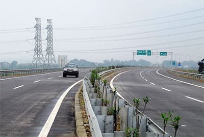 Thông xe tuyến cao tốc từ Hà Nội đi Đền Hùng (Phú Thọ)