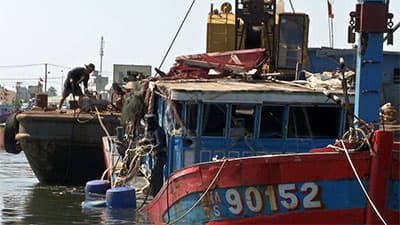 Trục vớt thành công tàu cá ĐNa 90152-TS