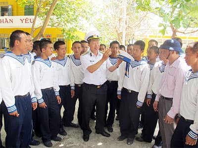 Đổi mới giáo dục, bồi đắp phẩm chất cách mạng cho bộ đội Trường Sa