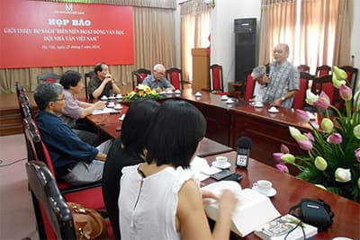 Ra mắt sách Biên niên hoạt động văn học Hội Nhà văn Việt Nam, tập 1