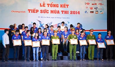 Gần 3,6 tỷ đồng hỗ trợ cho thí sinh và phụ huynh trong mùa thi 2014