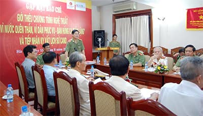 Chương trình nghệ thuật “Công an nhân dân vì nước quên thân, vì dân phục vụ - Bản hùng ca thầm lặng”