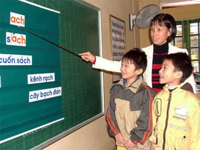 Cần bảo vệ sự trong sáng của tiếng Việt