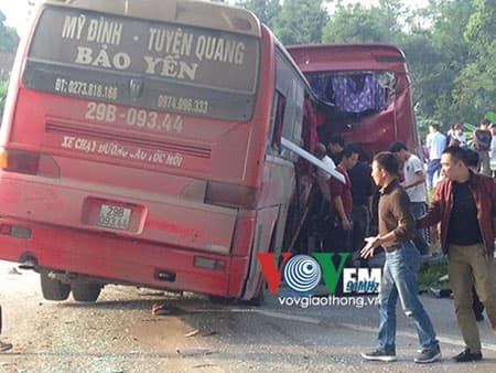 Tai nạn nghiêm trọng trên cao tốc Hà Nội - Lào Cai