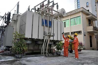 Điện - Căng thẳng trong những ngày nắng nóng