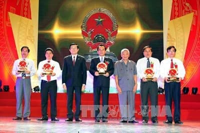 Chủ tịch nước Trương Tấn Sang dự Chương trình Vinh quang Việt Nam 2015