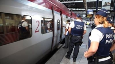 Phút sinh tử trên chuyến tàu tốc hành tới Paris