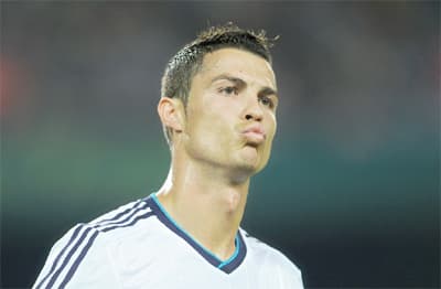 Không có giới hạn nào cho “Thùng thuốc nổ” Ronaldo