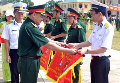 Bế mạc Hội thi Kỹ thuật tên lửa – khí tài đặc chủng toàn quân năm 2012