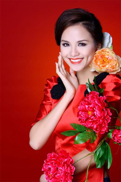 Diễm Hương được chọn thi Hoa hậu Hoàn vũ 2012