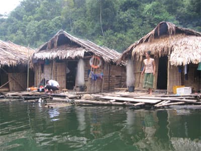 Vì sao dân không mặn mà với khu tái định cư?