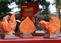 Biểu diễn âm nhạc ở Pháp ủng hộ người khuyết tật Việt Nam; trưng bày di vật thời Lý niên đại nghìn năm