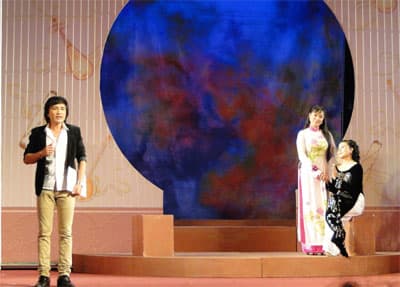 Nhìn lại một cuộc “sát hạch” (Bài 1)