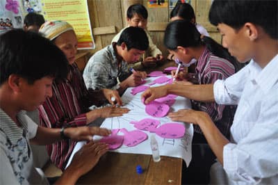 Lớp học “làm giàu không khó” ở Khuổi Rặp