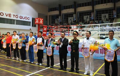 Khai mạc giải Võ cổ truyền QĐND Việt Nam mở rộng